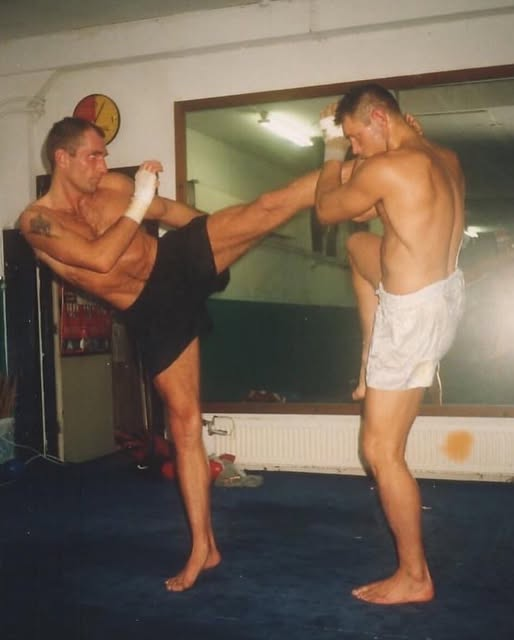 Stefan Berkenpas traint met Rob Kaman bij Mejiro Gym Amsterdam